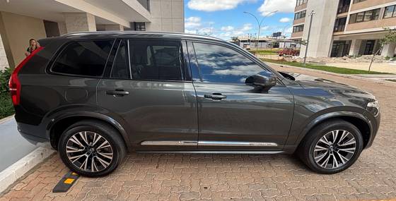 VOLVO XC90 2.0 T8 HYBRID MOMENTUM AWD GEARTRONIC VOLVO XC90 2.0 T8 HYBRID MOMENTUM AWD GEARTRONIC